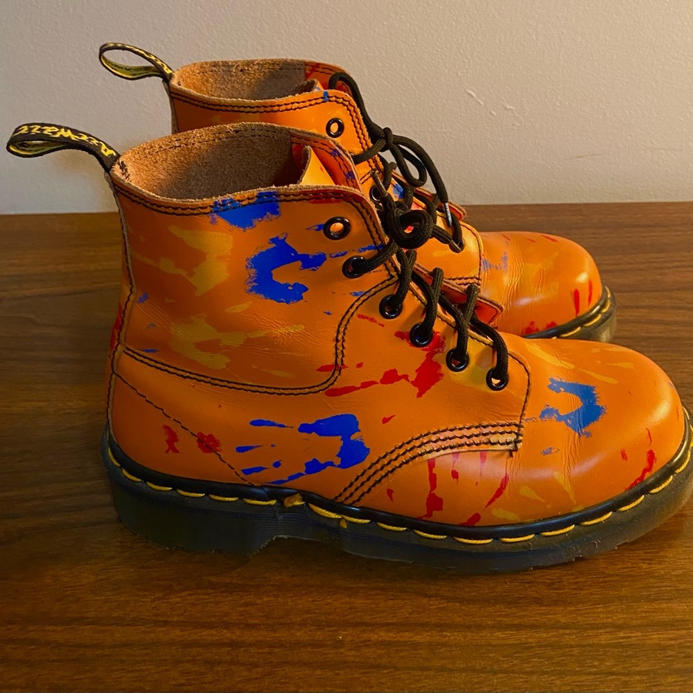 Dr Martens Hand-Print Boots UK5